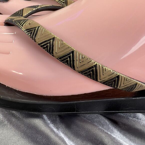 Ipanema Women's 5 / 35.5 Flip Flops Thong Sandal Black Gold Triangle Summer Shoe - Picture 7 of 17